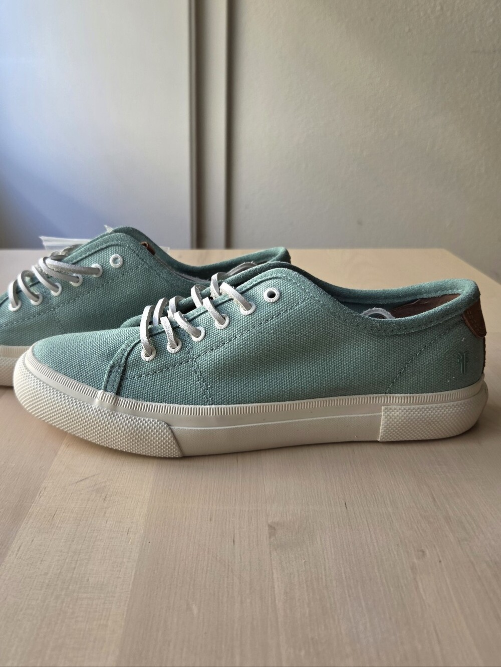New Frye Gia Canvas Light Green Casual Shoes Sneakers Size 6M